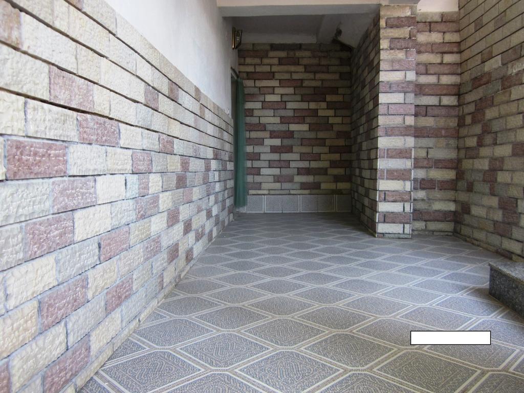 Guest House And Tavern Leo Sarande Ngoại thất bức ảnh