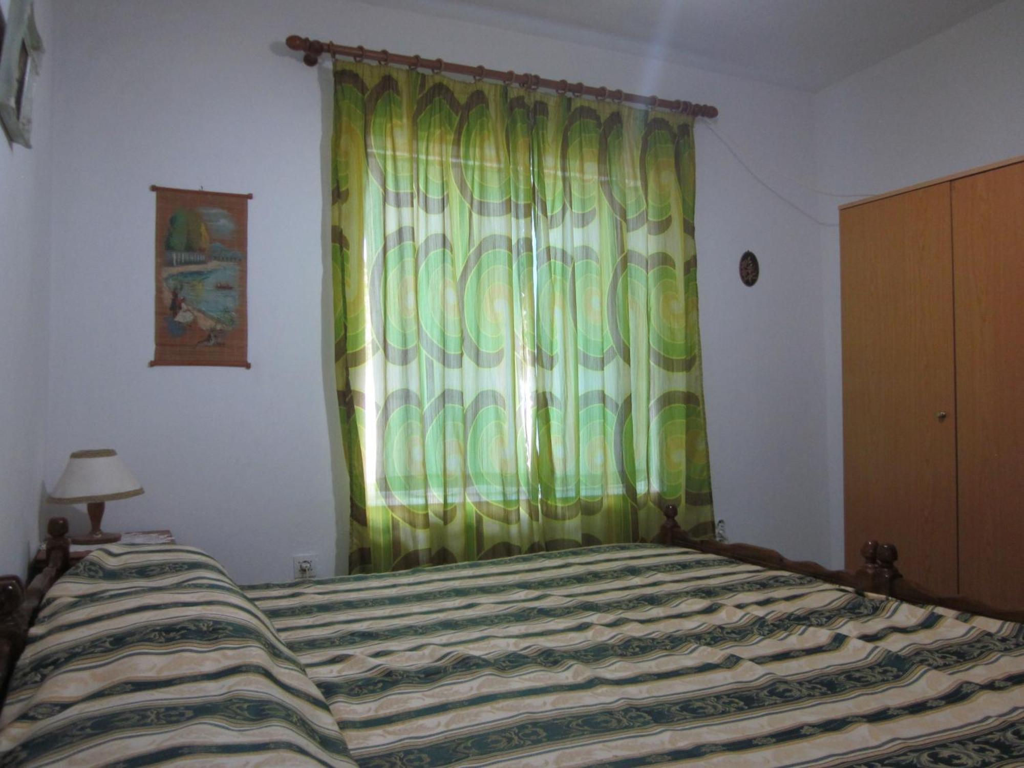 Guest House And Tavern Leo Sarande Ngoại thất bức ảnh